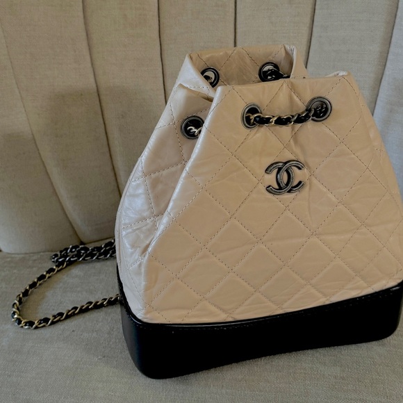 Chanel Gabrielle backpack - Picture 3 of 10